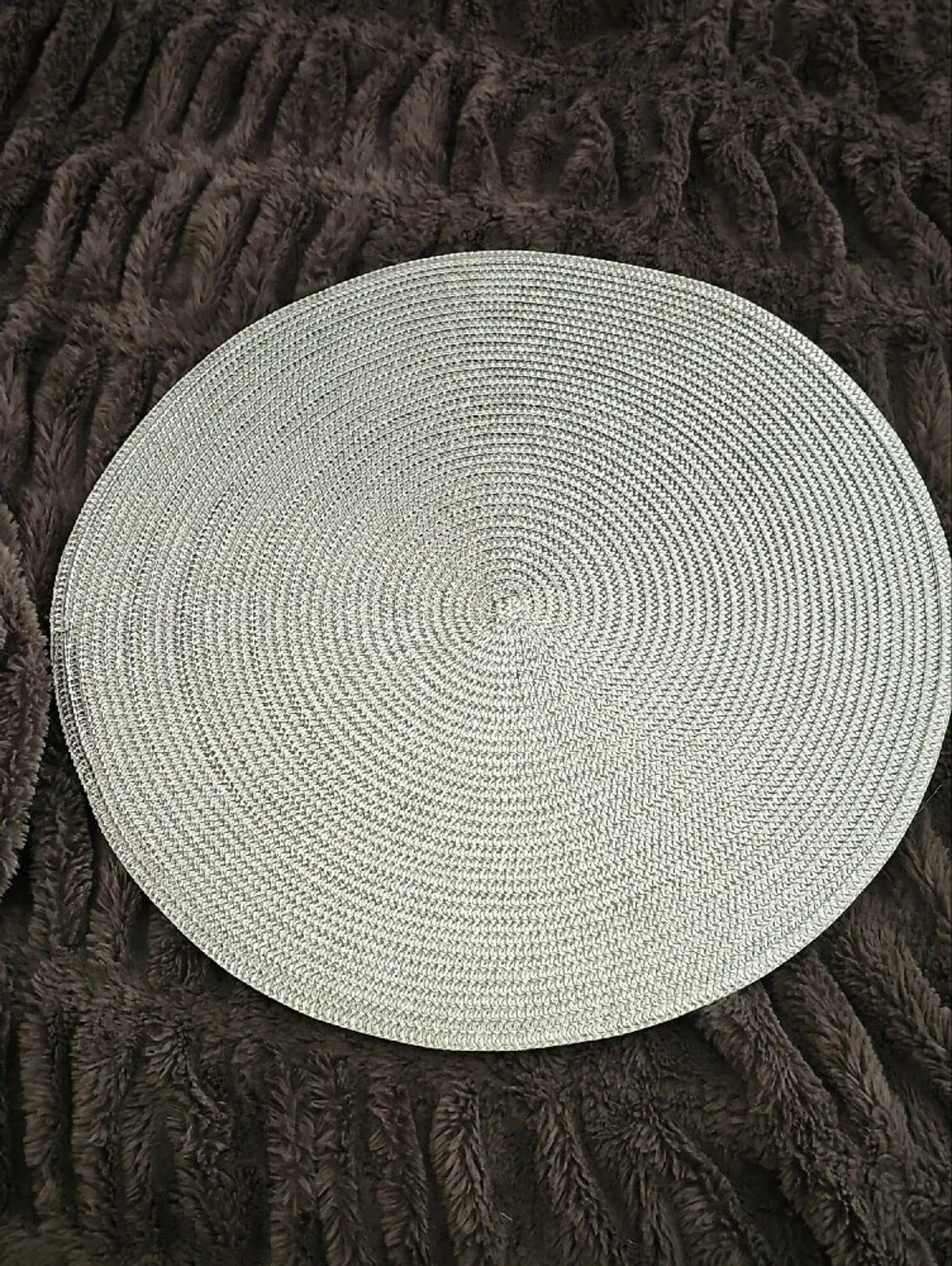 Round Woven Placemats Set -8pcs Metallic Silver